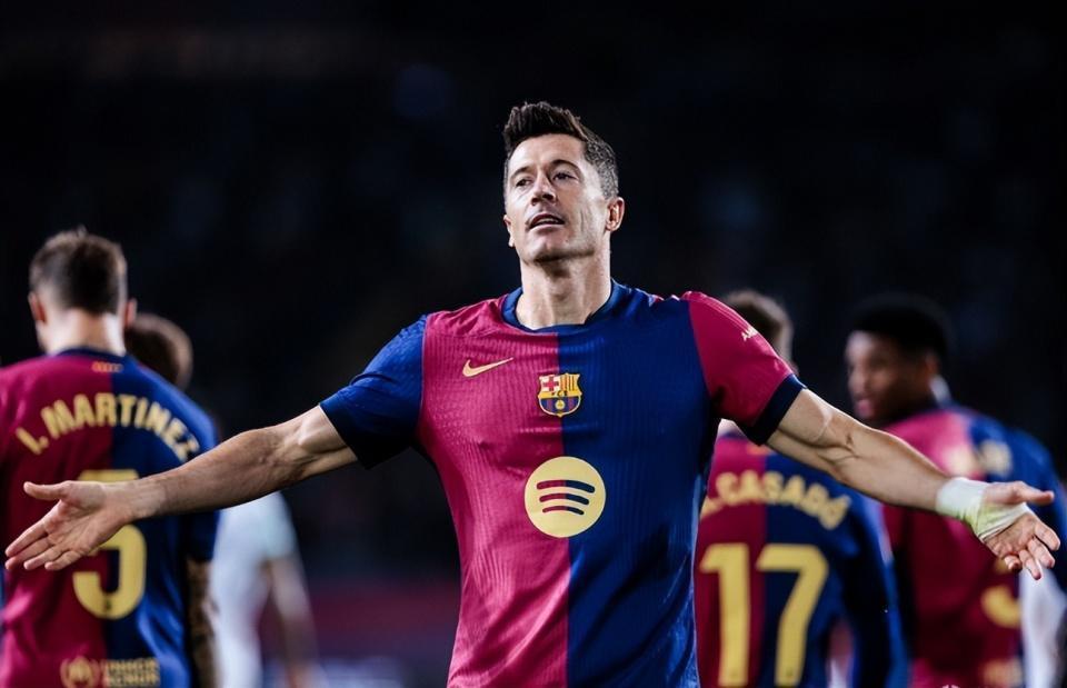 玩加竞技-关于莱万多夫斯基连续五场比赛得分超过突破纪录，西班牙队挑战极限！的信息