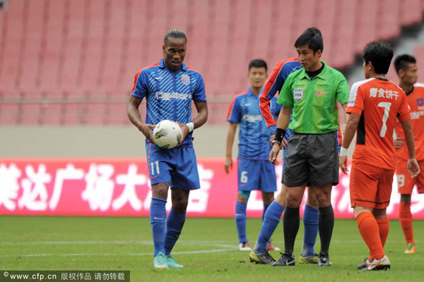 玩加竞技-德罗巴迎来十五赛季高光表现，皇家马德里球迷沸腾！的简单介绍